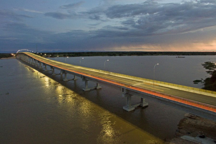 Ponte entre Barra e Xique-Xique
