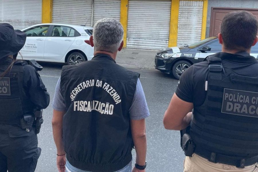 Equipe da força-tarefa em ação durante a operação Galardão